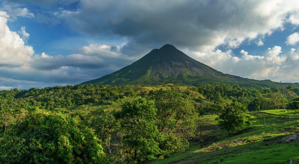 Arenal Volcano – Rainforest Walk & Hot Springs – FULL DAY