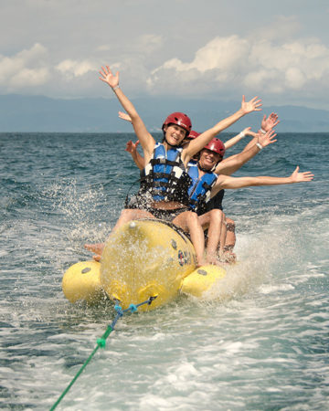 Banana-Boat-Tortuga-Island