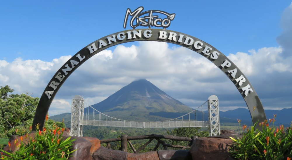 Mistico Park Rainforest Walk