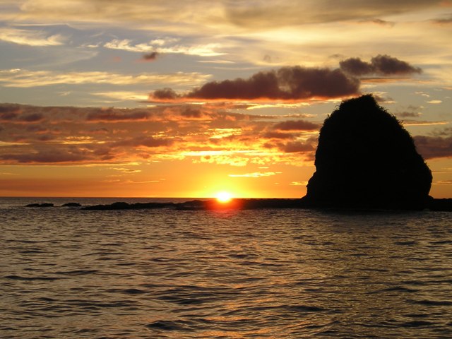 sunset-at-guanacaste-costa-rica-sailing